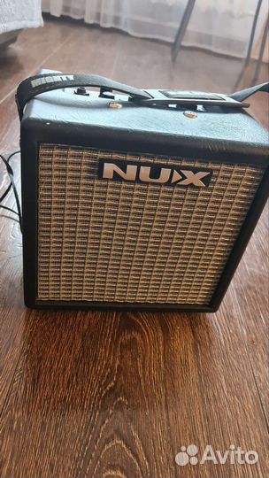 Гитарный усилитель NUX Mighty 8 BT