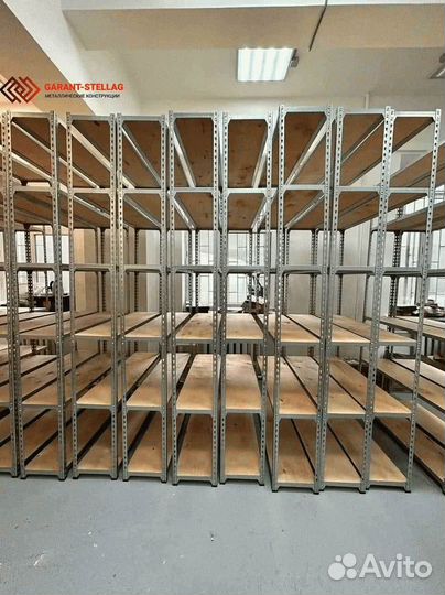 *Продается прочный стеллаж с фанерным настилом**