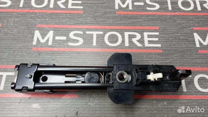 Механизм регулировки ремня безопасности передний