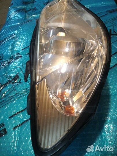Фара галогеновая правая Subaru Impreza GE 2007