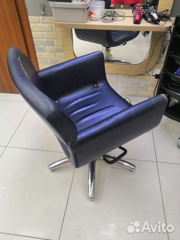 Оборудование для салона: кресло парикмахерское