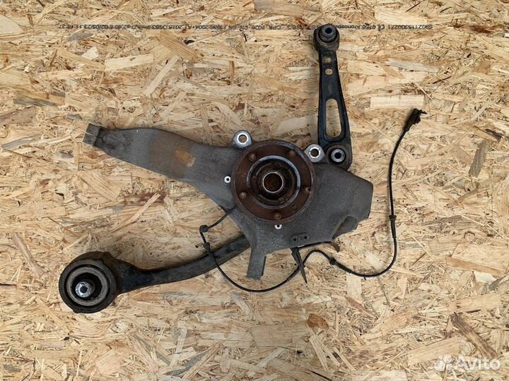 Кулак передний правый Land Rover Range Rover Sport