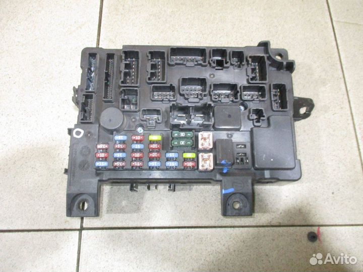 Блок предохранителей Mitsubishi Outlander (GF)