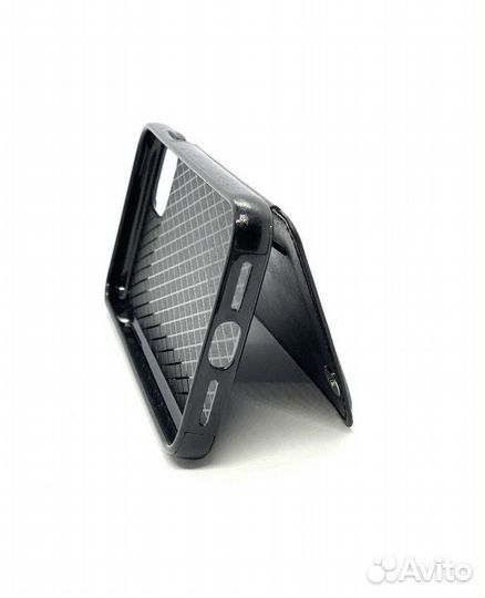 Чехол на iPhone 11