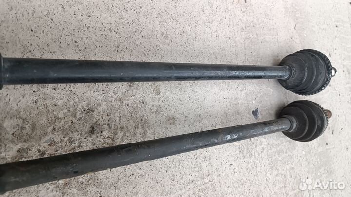 Привод задний левый правый Nissan X-Trail T30