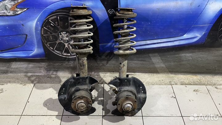 Стойки передние в сборе BMW 5 series E34