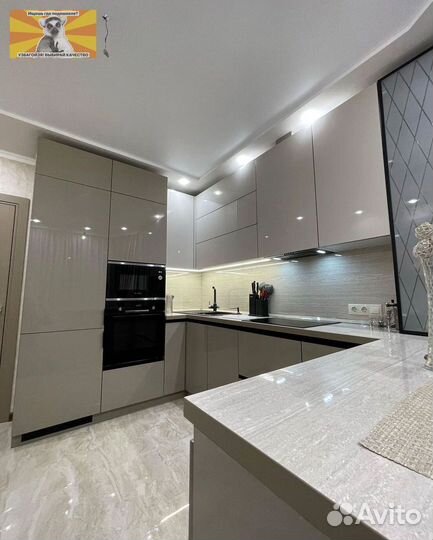 Кухонный гарнитур угловой