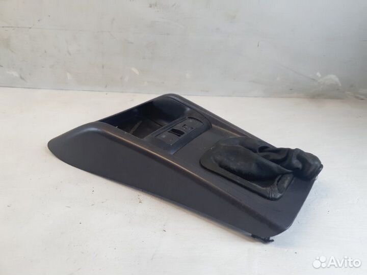 Центральный тоннель Hyundai Elantra седан G4ED