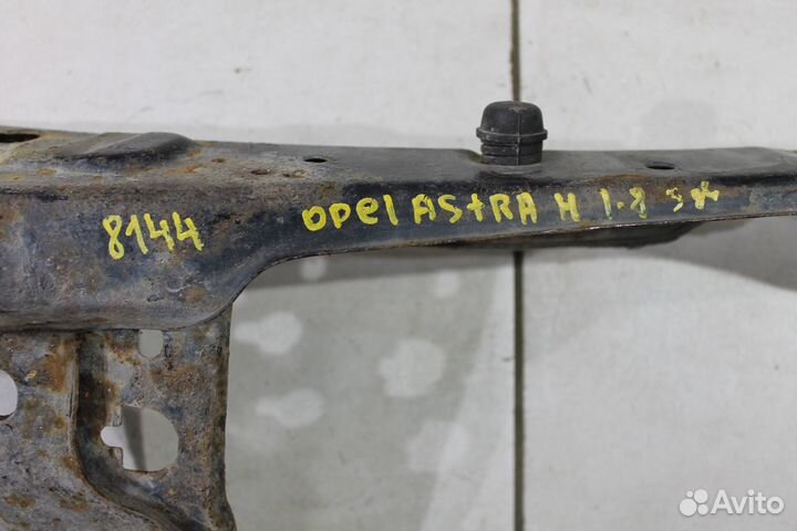 Панель передняя Opel Astra H 2004-2015