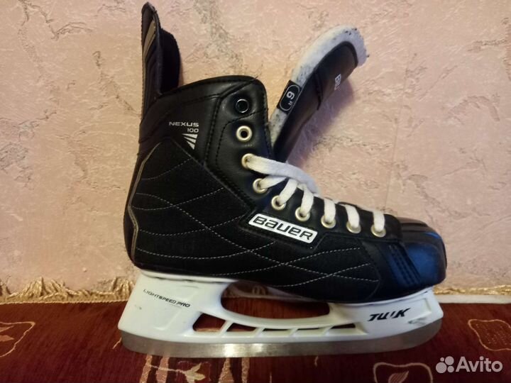 Хоккейные коньки bauer