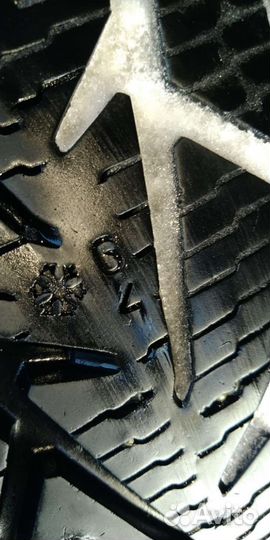 Nokian Tyres Hakkapeliitta 7 215/60 R16 99T