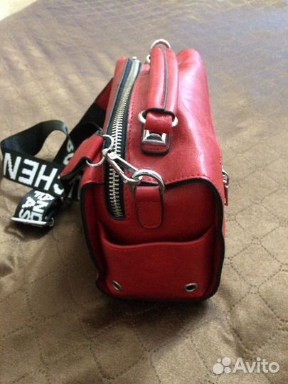 Модная,стильная,для любительниц небольших сумочек