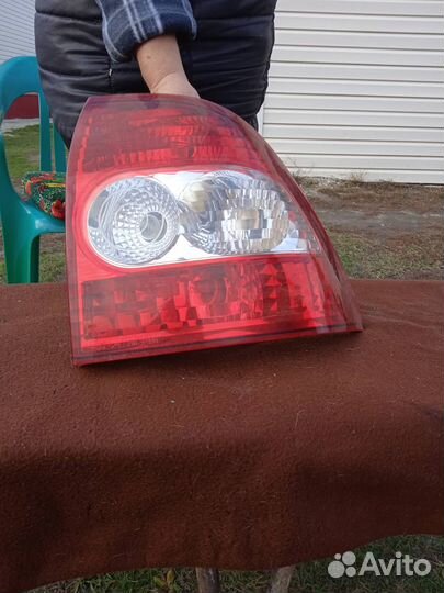 Фонарь задний