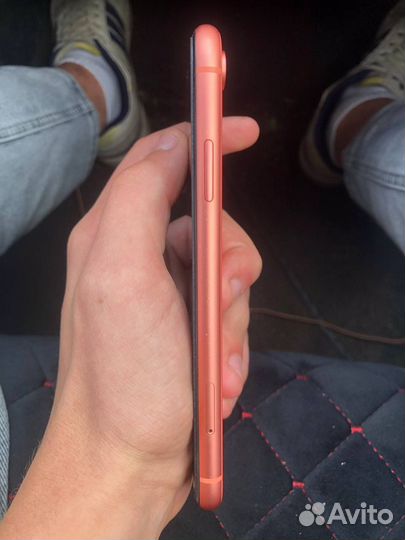iPhone Xr, 64 ГБ