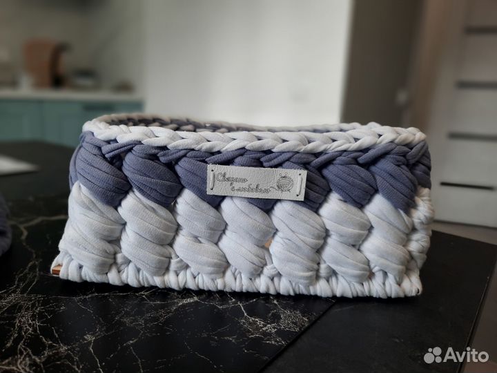 Корзина вязаная