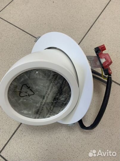 Светильник потолочный встраиваемый