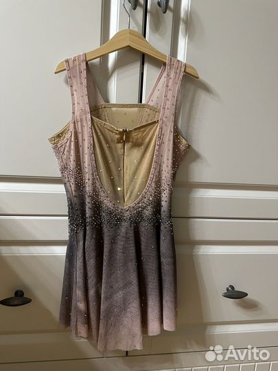 Платье для фигурного катания