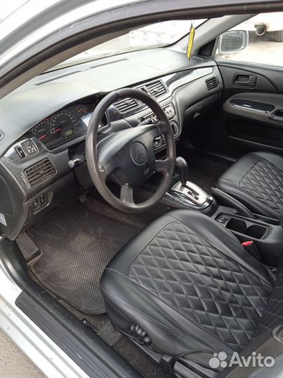 Mitsubishi Lancer 1.6 AT, 2004, 300 000 км
