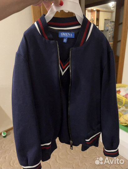 Блузка и ветровка