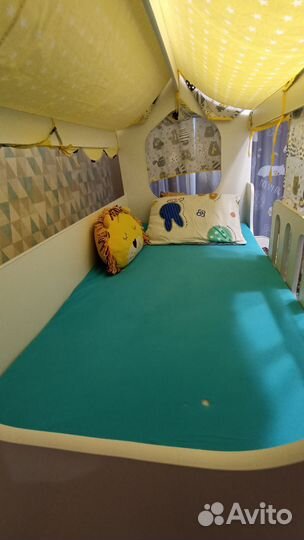 Кровать домик 2х-ярусная