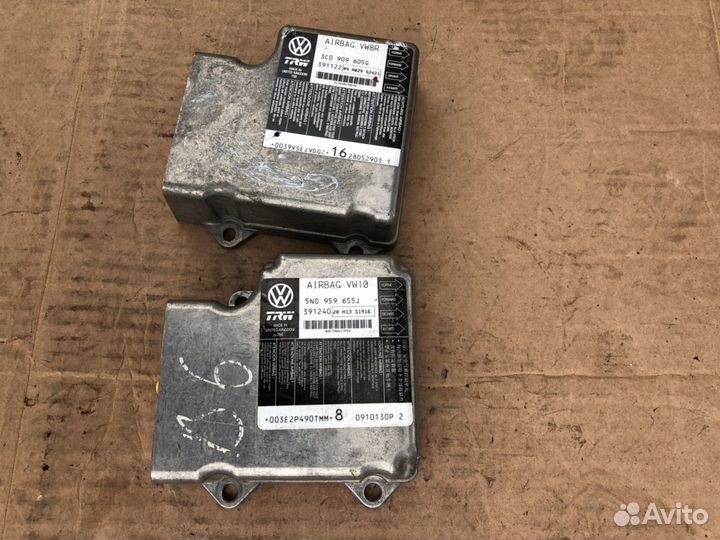 Блок управления на Айрбек SRS Фольксваген пассат Б