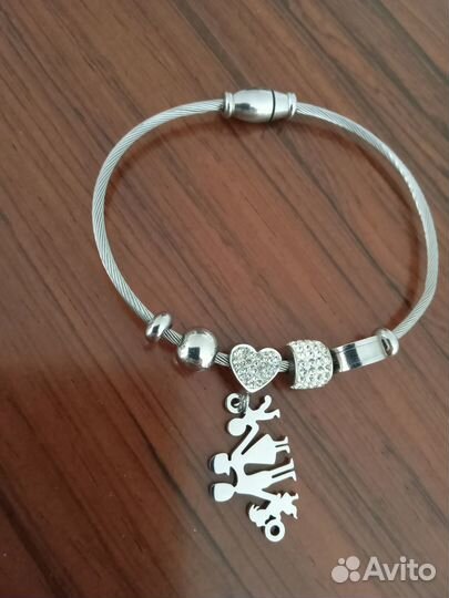 Женская бижутерия браслеты