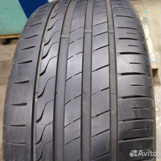 Minerva F205 245/40 R20 99Y