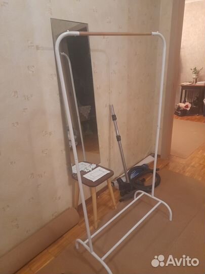 Вешалка для одежды напольная