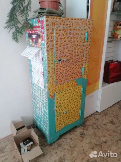 Сейф металлический (большой)