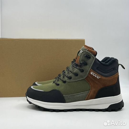 Кроссовки новые меховые мужские