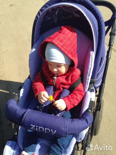 Коляска Tutis Zippy 2 в 1 на классической базе