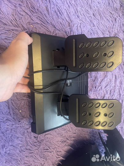Игровой руль и педали