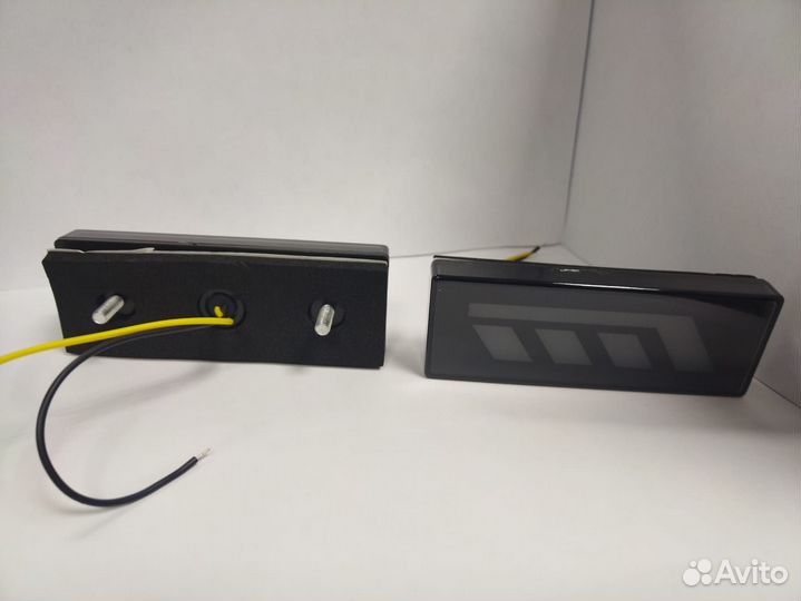 Поворотник Нива Урбан на крыло галочки Новые