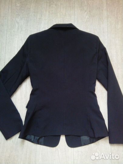 Новый черный пиджак р.42-44