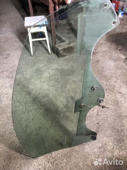 Стекло правое в двери на mitsubishi eclipse