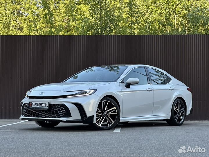 Toyota Camry 2.0 CVT, 2024