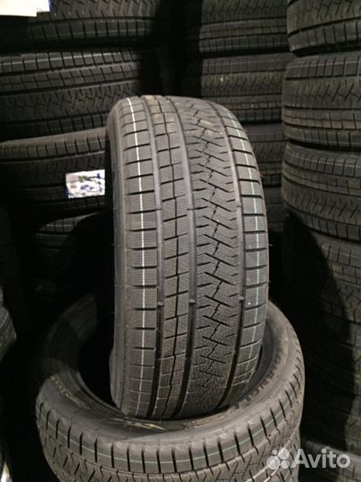 Triangle PL02 295/40 R20 112V