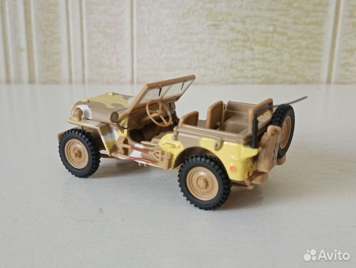 Модель Willis Cararama 1:43