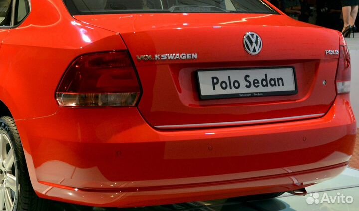 Бампер задний белый на Volkswagen Polo V 2012