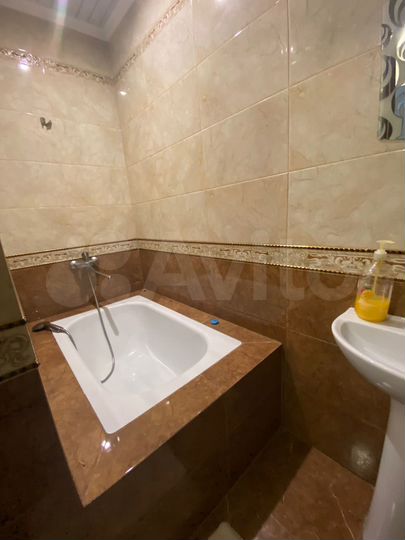 1-к. квартира, 60 м², 2/5 эт.