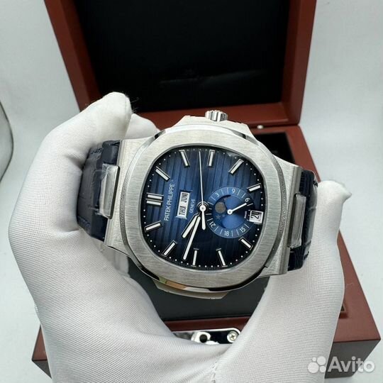 Часы Patek Philippe Nautilus