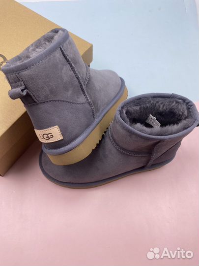 Ugg Classic Mini II Shade женские