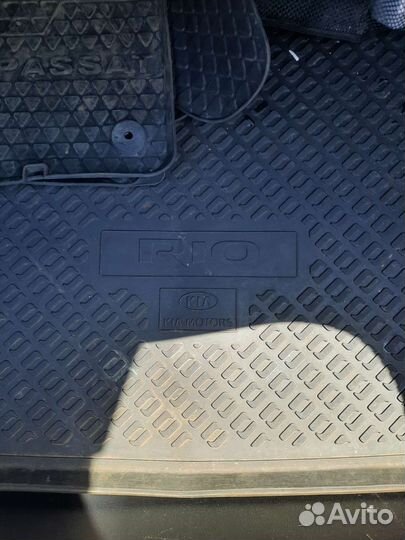 Коврик в багажник kia rio