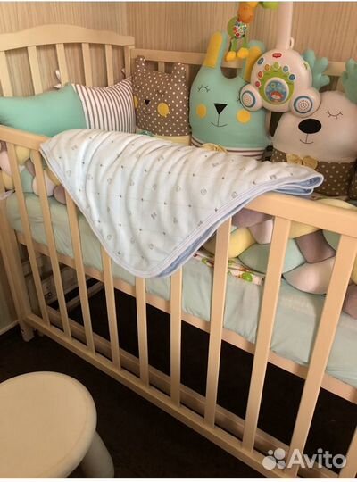 Мягкие бортики в кроватку для малыша