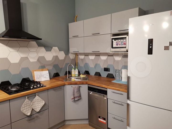 3-к. квартира, 90 м², 4/5 эт.