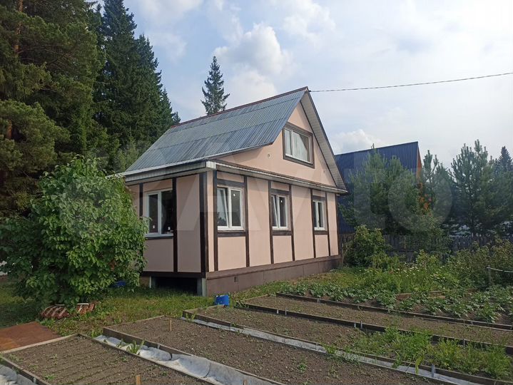 Дом 64 м² на участке 9 сот.