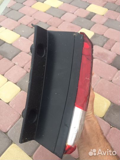 Задний правый фонарь kia sorento-2 92402-2P520