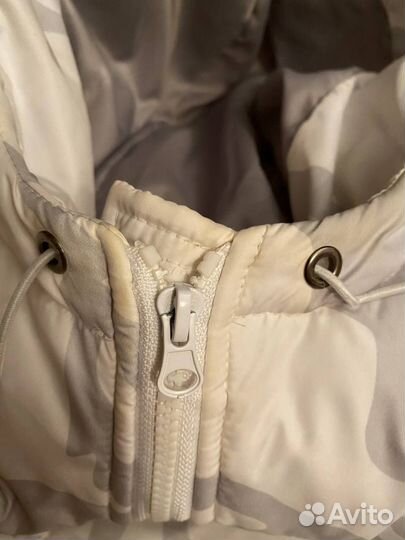 Пуховик Hella белый камуфляж