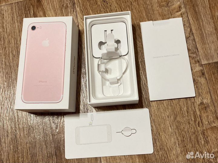 Коробка от iPhone se 2020 128 g