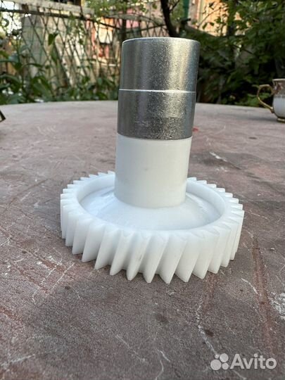 Шестерня для мясорубки Bork M401